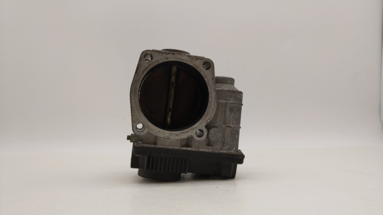 2006-2008 Infiniti M35 Throttle Body P/N:RME70-04 Fits Fits 2006 2007 2008 2009 OEM Used Auto Parts - Oemusedautoparts1.com