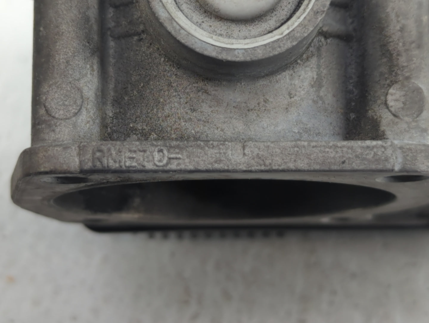 2006-2008 Infiniti M35 Throttle Body P/N:RME70-6 Fits Fits 2006 2007 2008 2009 OEM Used Auto Parts - Oemusedautoparts1.com