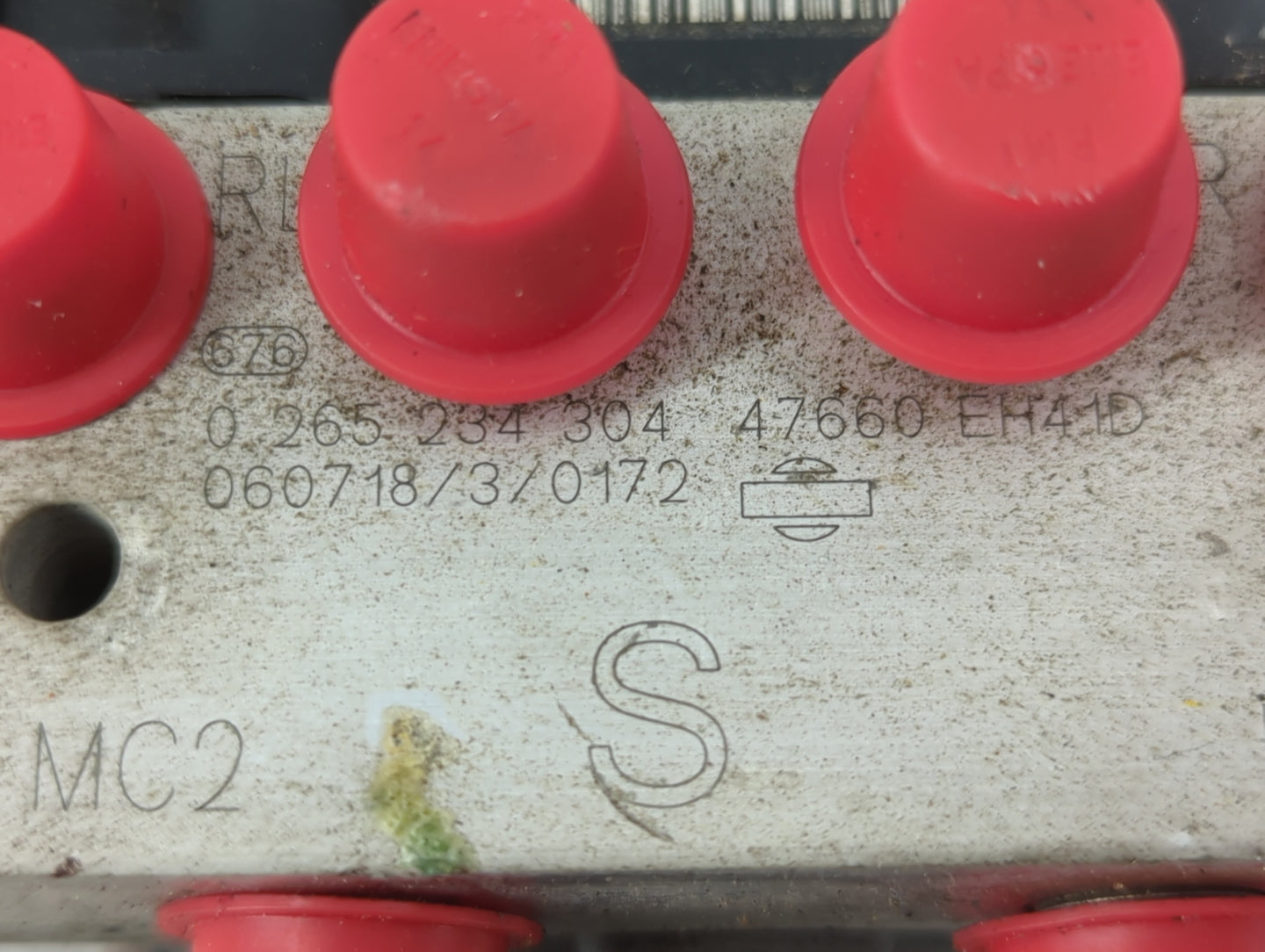 2006-2007 Infiniti M35 ABS Pump Control Module Replacement P/N:47660 EH41D 0 265 234 304 Fits Fits 2006 2007 OEM Used Auto P