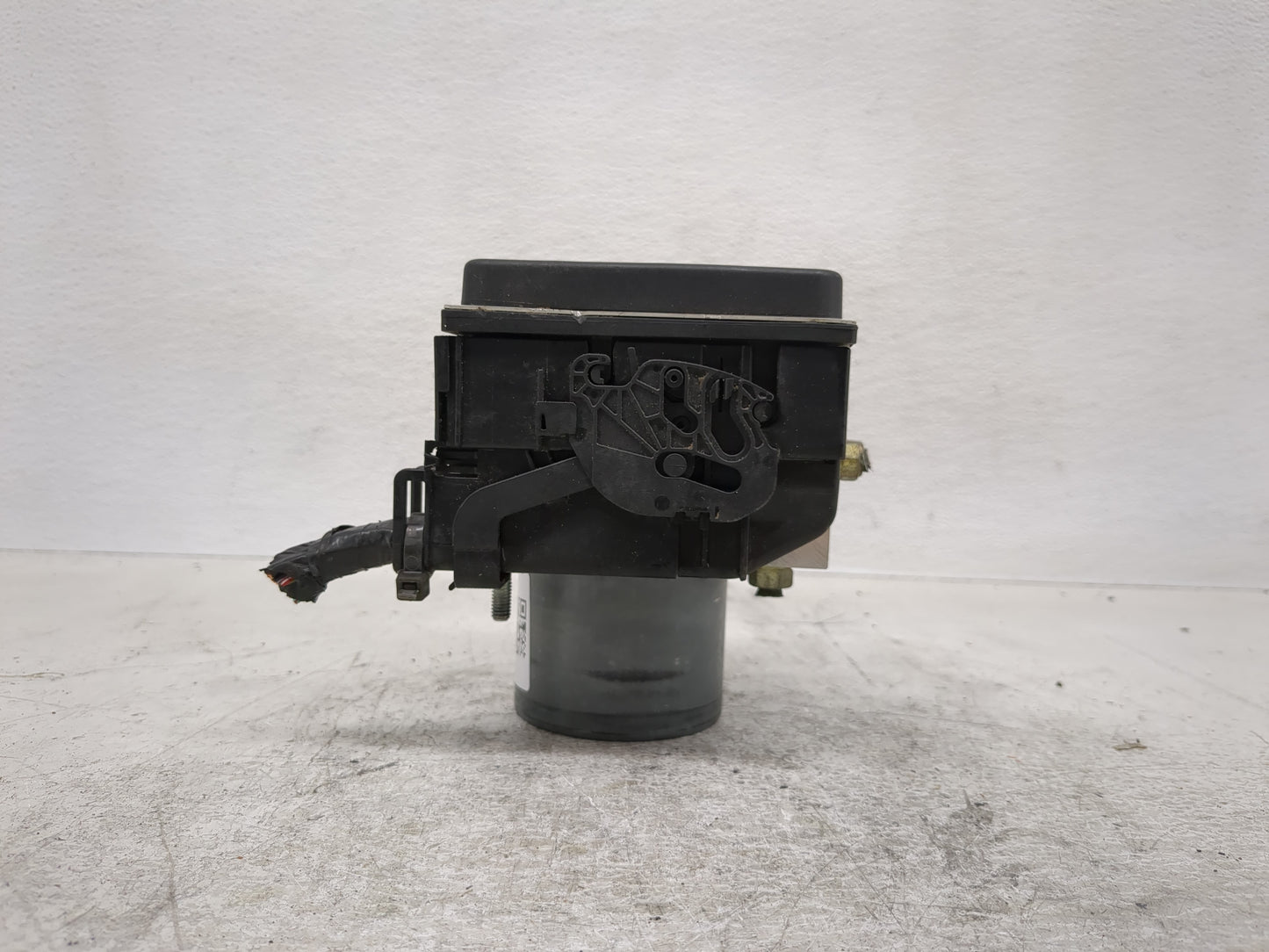 2006-2007 Infiniti M45 ABS Pump Control Module Replacement P/N:0 265 950 451 27534AG16A Fits Fits 2006 2007 OEM Used Auto Pa