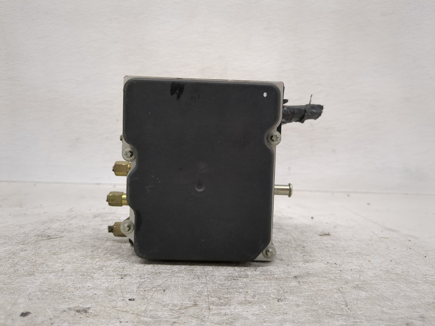2006-2007 Infiniti M45 ABS Pump Control Module Replacement P/N:0 265 950 451 27534AG16A Fits Fits 2006 2007 OEM Used Auto Pa