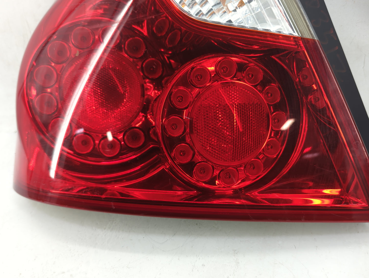 2006-2007 Infiniti M45 Tail Light Assembly Driver Left OEM P/N:220-63788 Fits Fits 2006 2007 OEM Used Auto Parts - Oemusedau