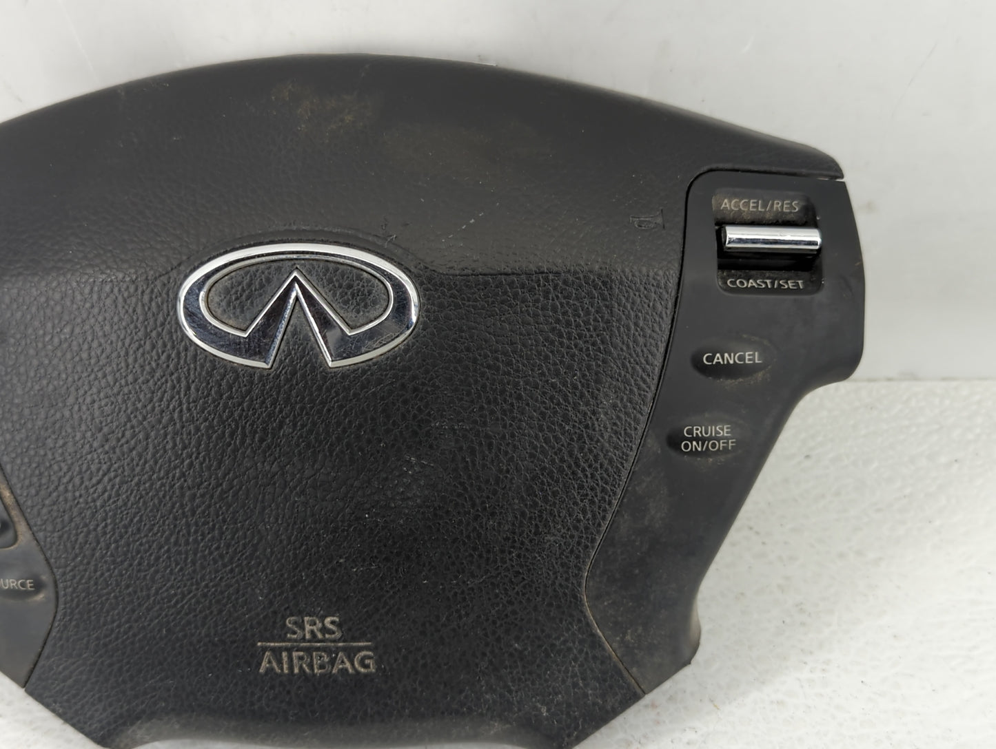 2007 Infiniti M45 Air Bag Driver Left Steering Wheel Mounted Fits OEM Used Auto Parts - Oemusedautoparts1.com