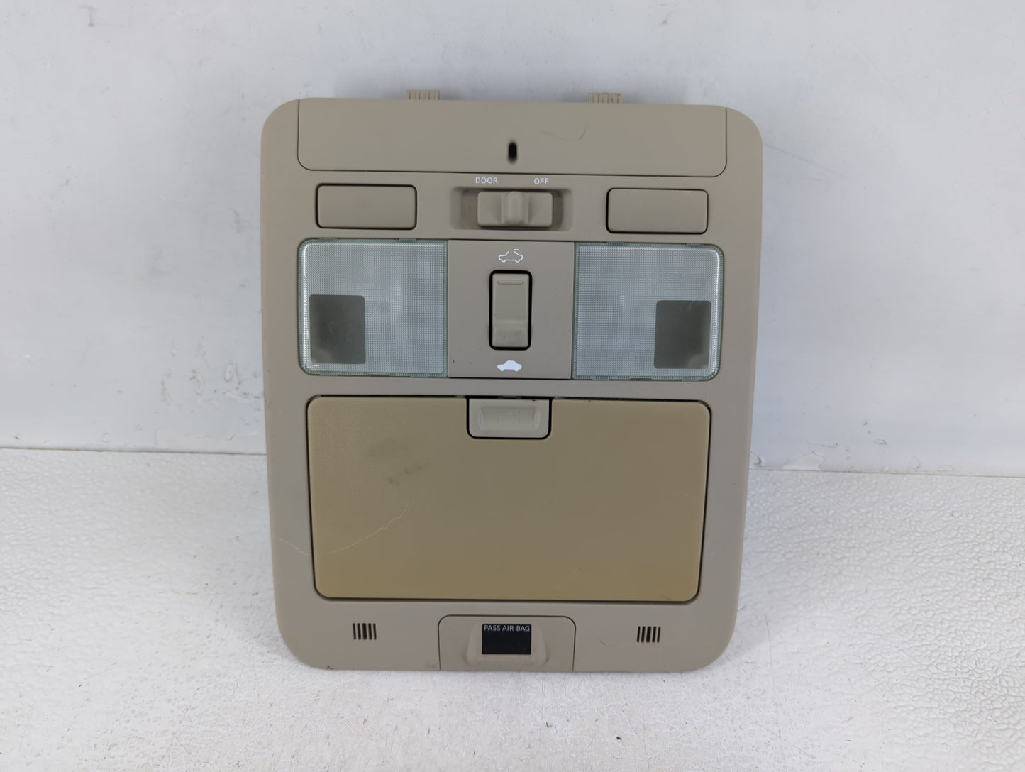 2007 Infiniti M45 Overhead Roof Console - Oemusedautoparts1.com