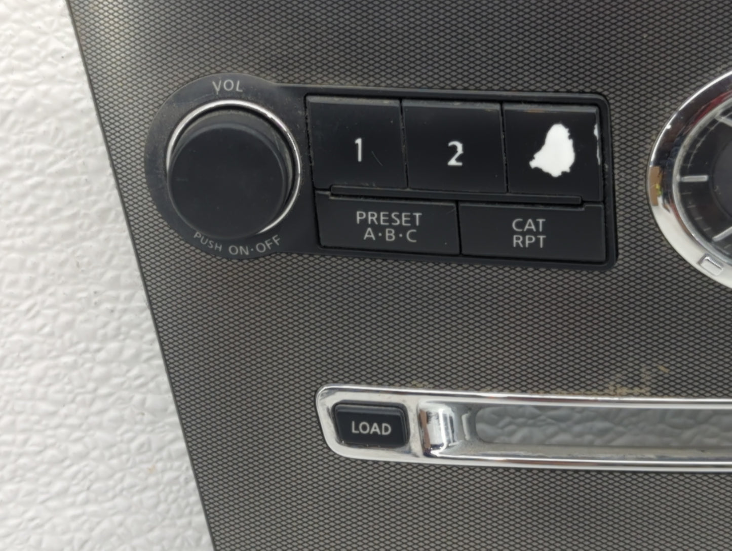 2006-2007 Infiniti M45 Radio Control Panel - Oemusedautoparts1.com