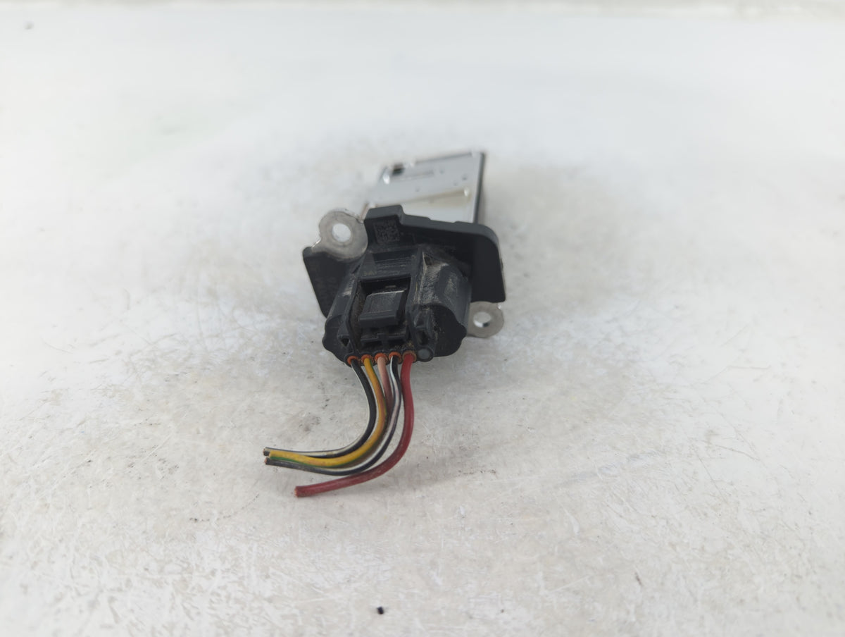 2006-2010 Infiniti M45 Mass Air Flow Meter Maf Sensor - Oemusedautoparts1.com