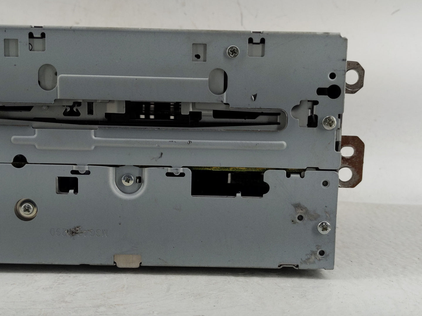 2007 Infiniti Qx56 Radio AM FM Cd Player Receiver Replacement P/N:28185 ZE30A Fits OEM Used Auto Parts - Oemusedautoparts1.c