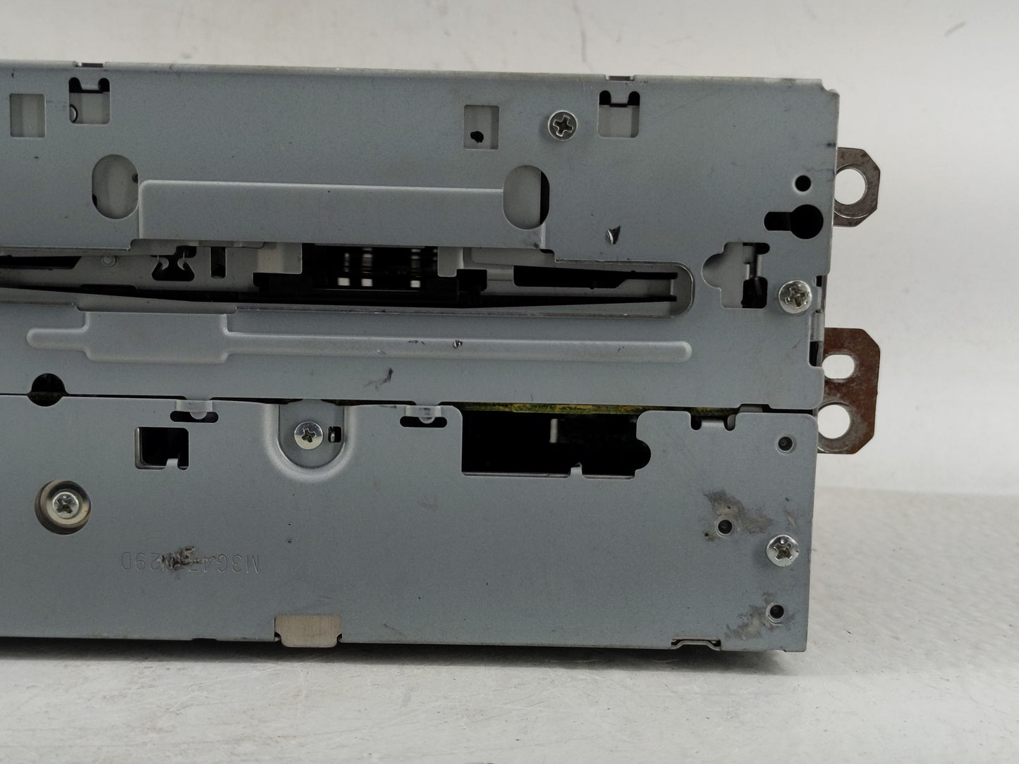 2007 Infiniti Qx56 Radio AM FM Cd Player Receiver Replacement P/N:28185 ZE30A Fits OEM Used Auto Parts - Oemusedautoparts1.c