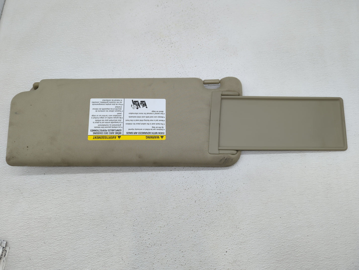 2004-2010 Infiniti Qx56 Sun Visor Shade Replacement Passenger Right Mirror Fits OEM Used Auto Parts - Oemusedautoparts1.com