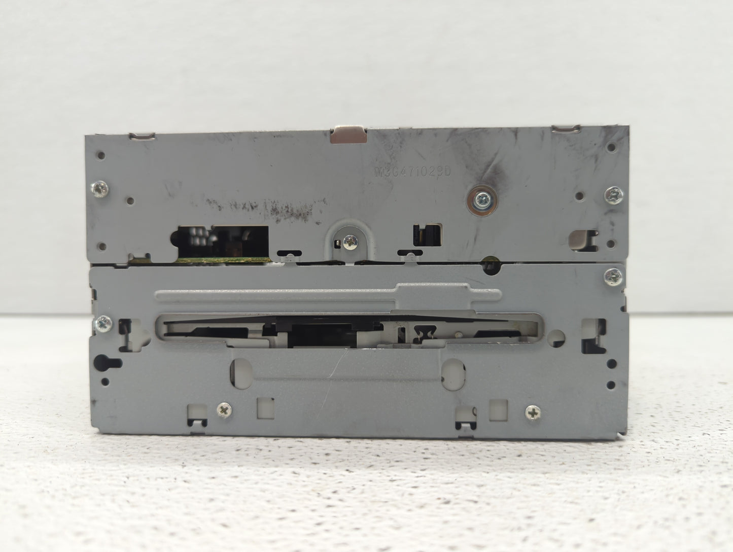 2007-2007 Infiniti Qx56 Am Fm Cd Player Radio Receiver - Oemusedautoparts1.com