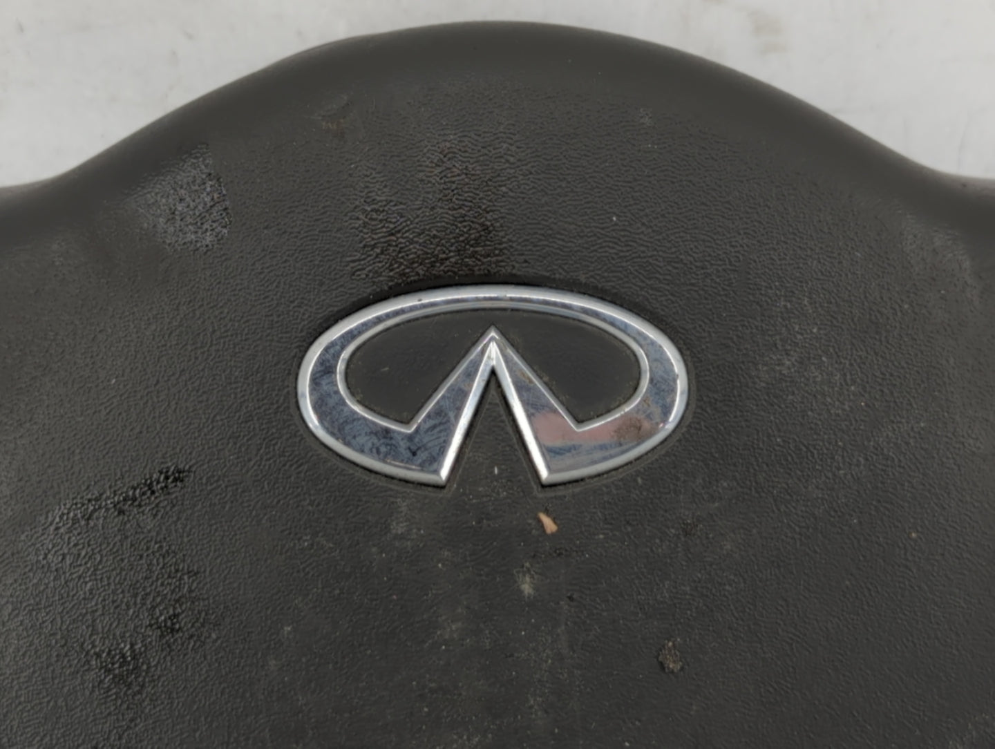 2005-2007 Infiniti Qx56 Air Bag Driver Left Steering Wheel Mounted P/N:AMZC506X190095 Fits Fits 2005 2006 2007 OEM Used Auto