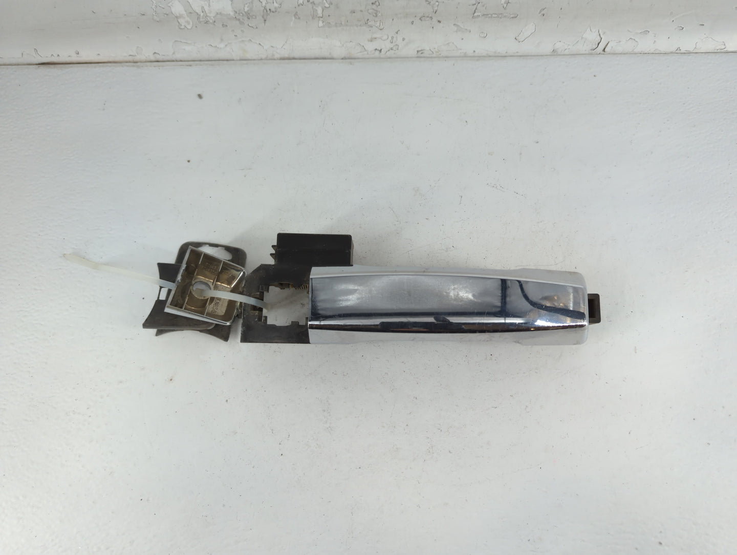 2004-2007 Infiniti Qx56 Driver Rear Left Door Handle Exterior Assembly - Oemusedautoparts1.com