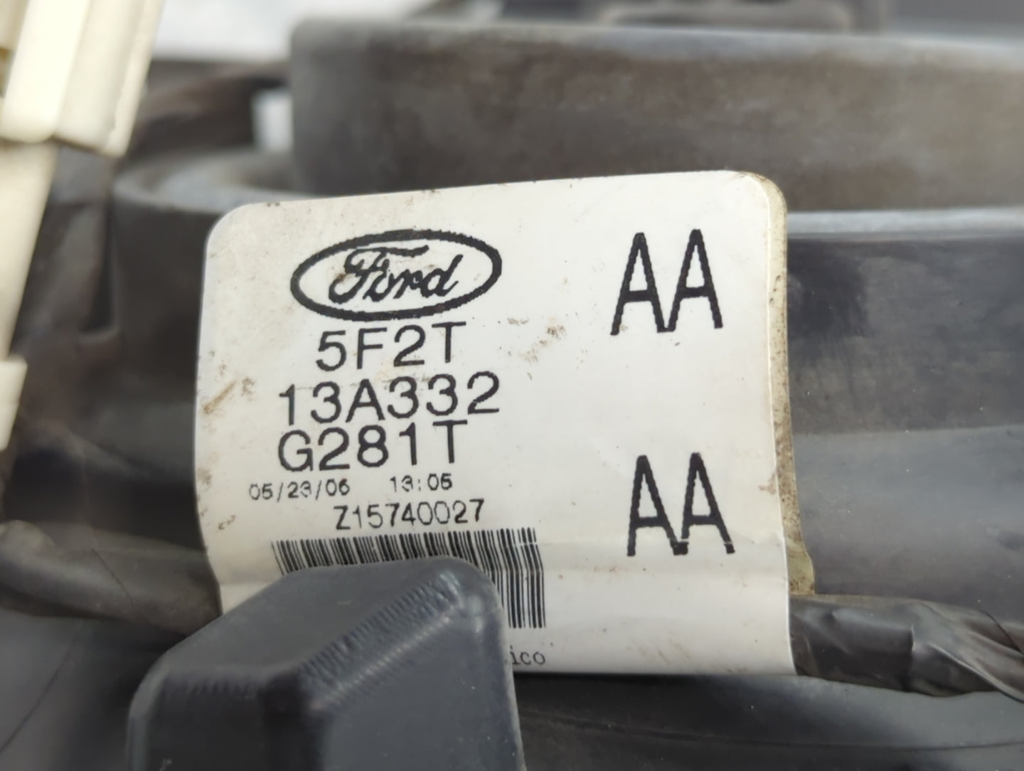 Isuzu Fsr Driver Left Oem Head Light Headlight Lamp - Oemusedautoparts1.com