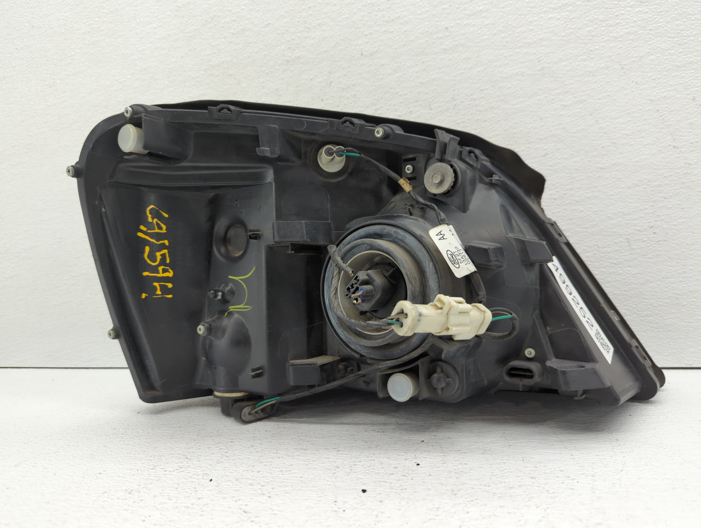 Isuzu Fsr Driver Left Oem Head Light Headlight Lamp - Oemusedautoparts1.com