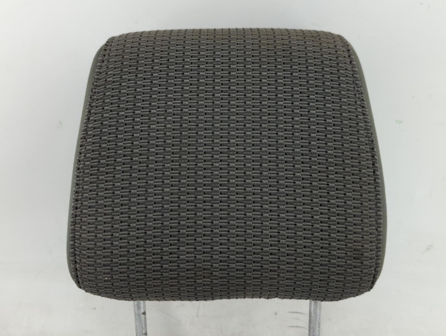 2006-2010 Jeep Commander Headrest Head Rest Rear Center Seat Fits Fits 2005 2006 2007 2008 2009 2010 OEM Used Auto Parts - O