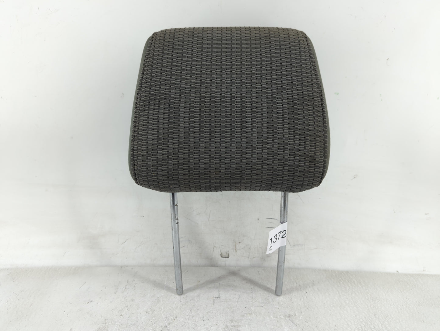 2006-2010 Jeep Commander Headrest Head Rest Rear Center Seat Fits Fits 2005 2006 2007 2008 2009 2010 OEM Used Auto Parts - O