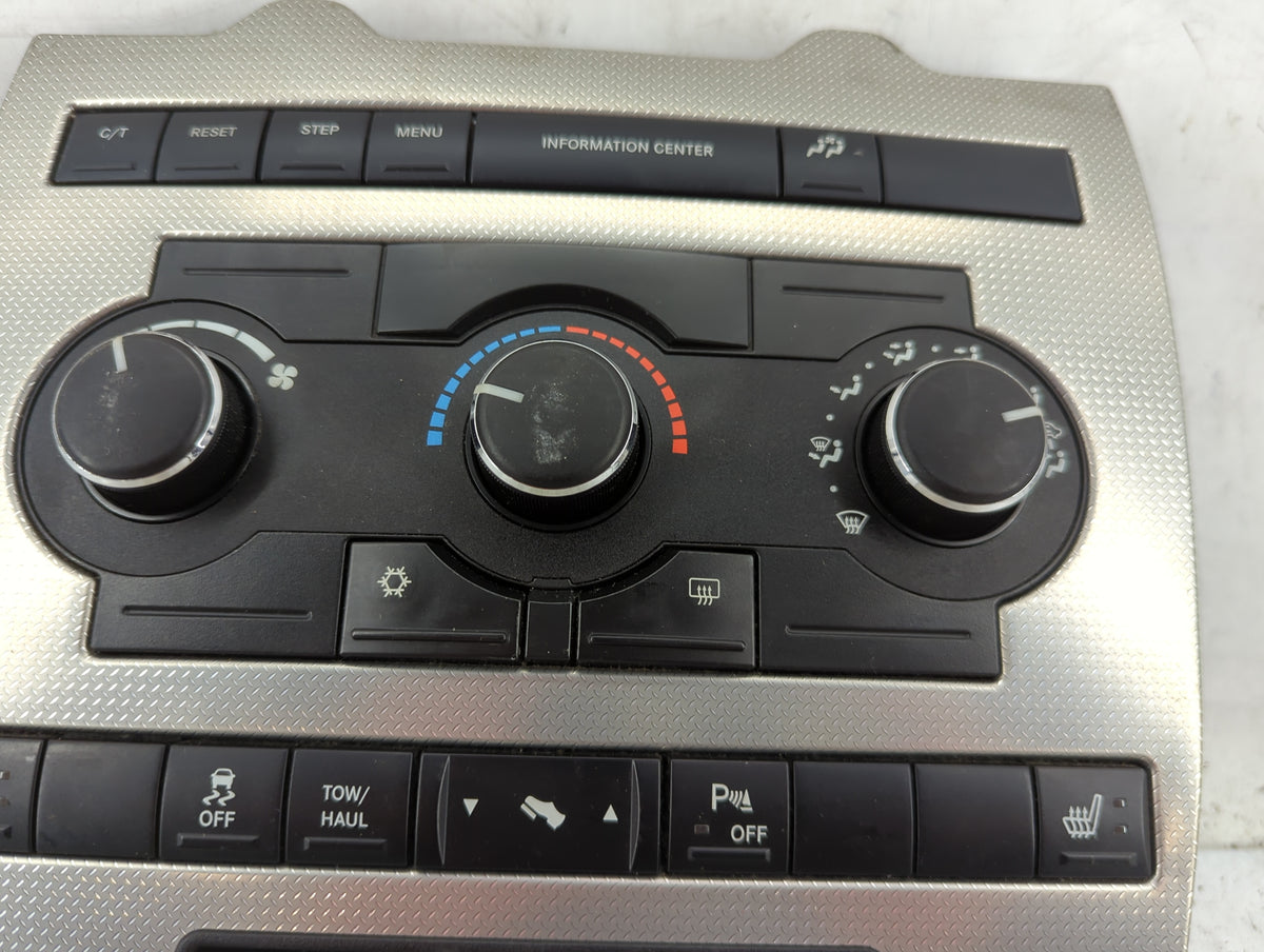 2006-2007 Jeep Commander Climate Control Module Temperature AC/Heater Replacement P/N:P55037979AA 55037979AA Fits OEM Used A