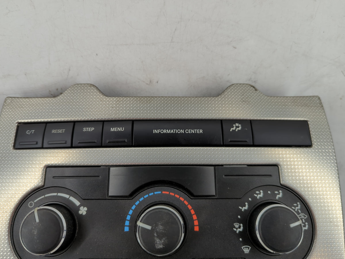 2006-2007 Jeep Commander Climate Control Module Temperature AC/Heater Replacement P/N:P55037979AA 55037979AA Fits OEM Used A