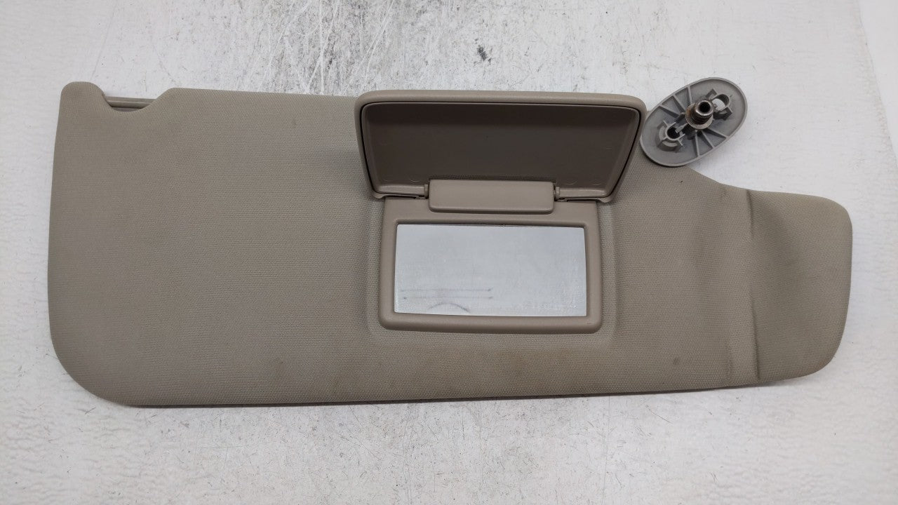 2006-2010 Jeep Commander Sun Visor Shade Replacement Passenger Right Mirror Fits Fits 2006 2007 2008 2009 2010 OEM Used Auto