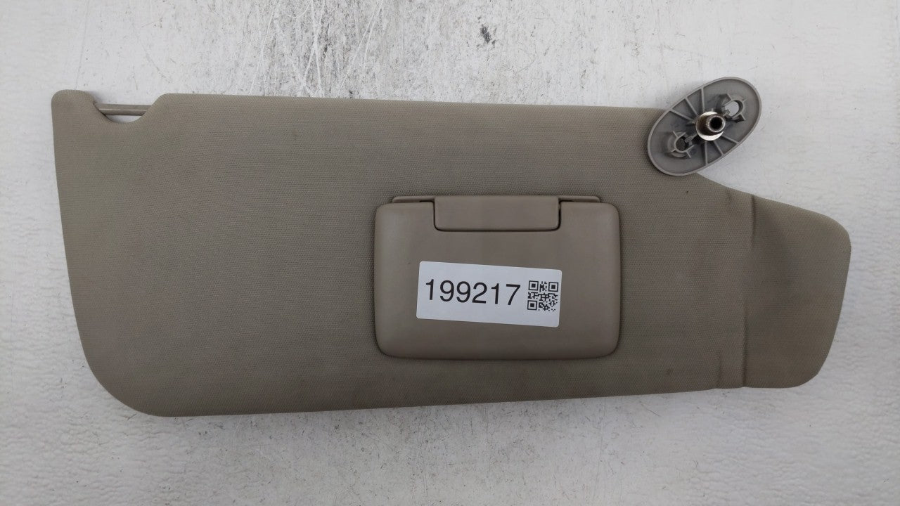 2006-2010 Jeep Commander Sun Visor Shade Replacement Passenger Right Mirror Fits Fits 2006 2007 2008 2009 2010 OEM Used Auto