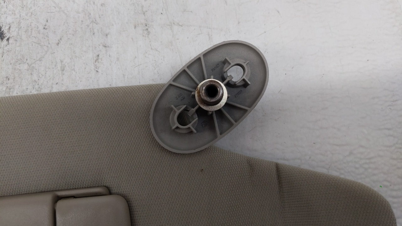 2006-2010 Jeep Commander Sun Visor Shade Replacement Passenger Right Mirror Fits Fits 2006 2007 2008 2009 2010 OEM Used Auto