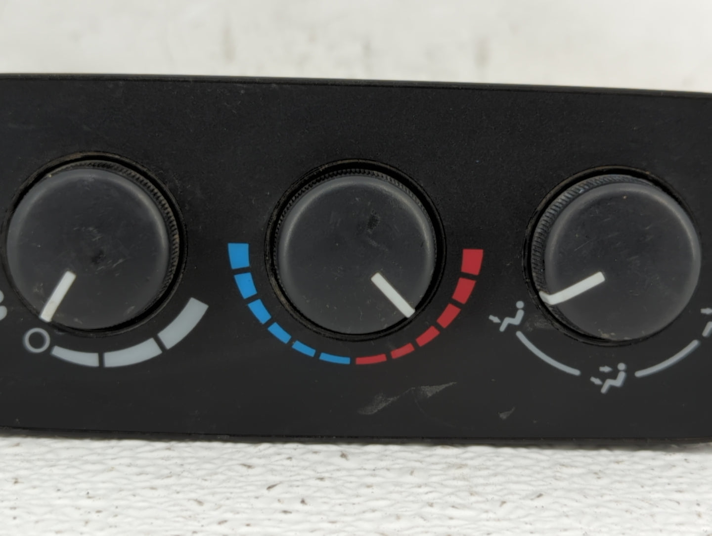 2006-2010 Jeep Commander Climate Control Module Temperature AC/Heater Replacement P/N:P55116949AB P55037979AA Fits OEM Used 