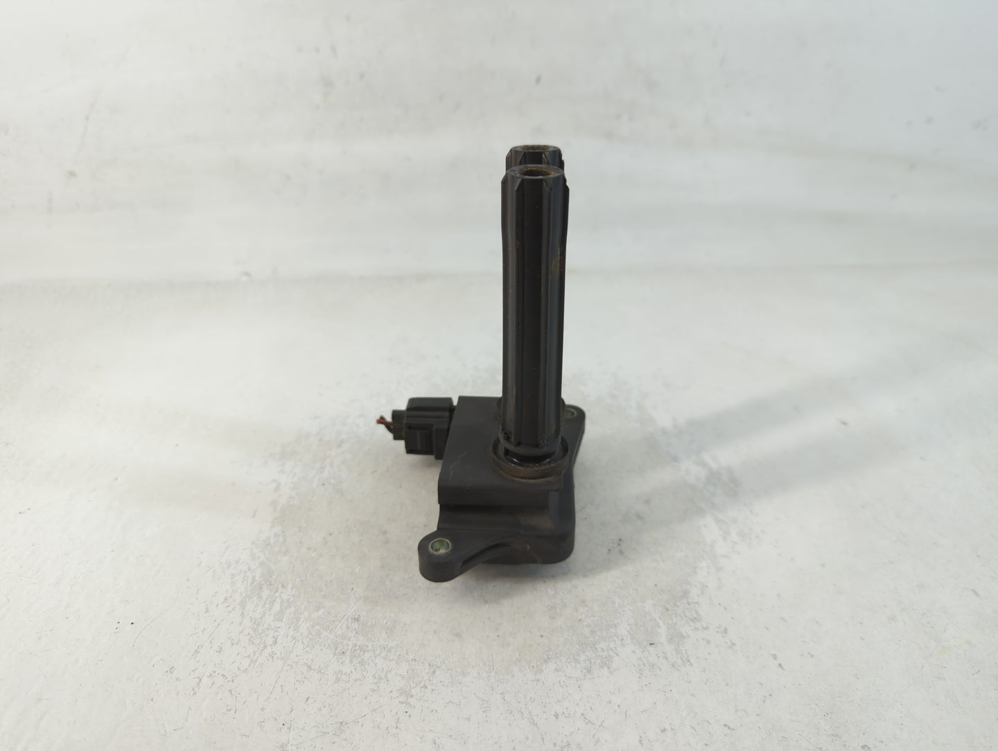 2006-2008 Jeep Commander Ignition Coil Igniter Pack - Oemusedautoparts1.com
