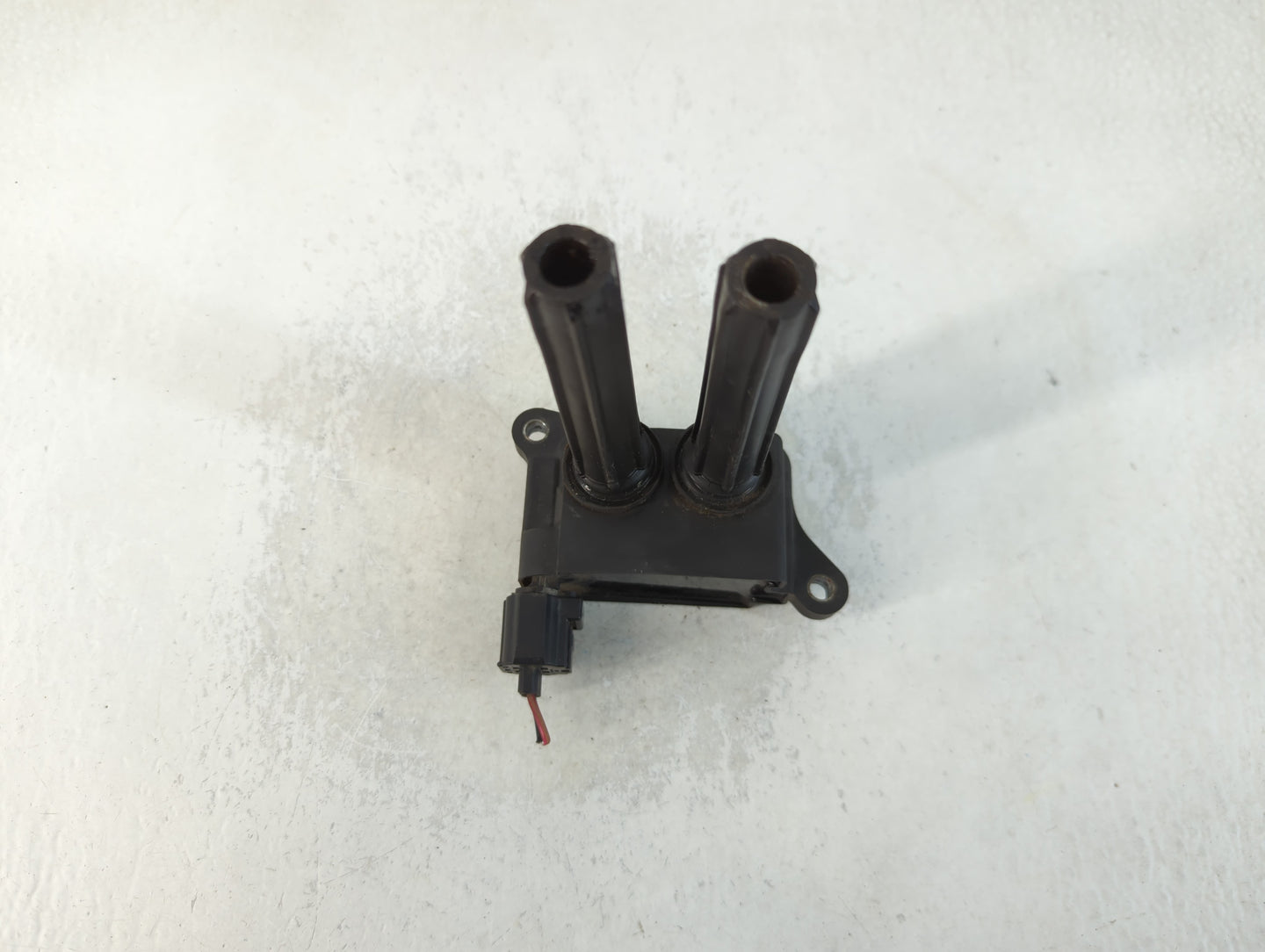 2006-2008 Jeep Commander Ignition Coil Igniter Pack - Oemusedautoparts1.com