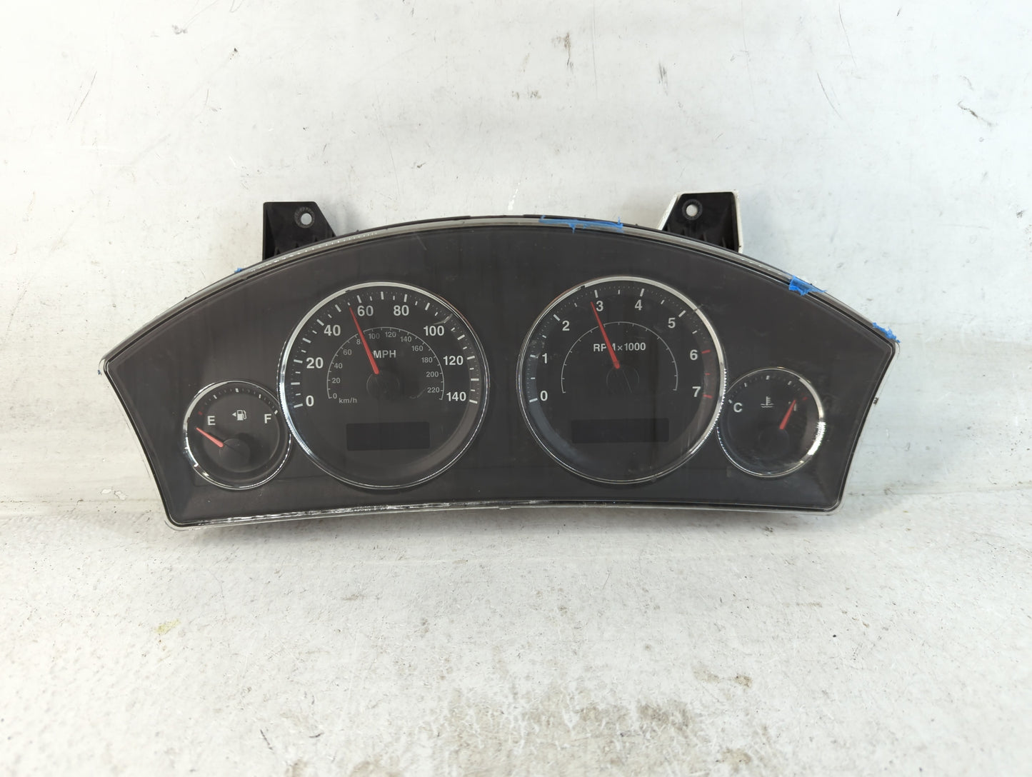 2007 Jeep Commander Instrument Cluster Speedometer Gauges P/N:05172329AB 05172329AC, 05172329AD Fits OEM Used Auto Parts - O