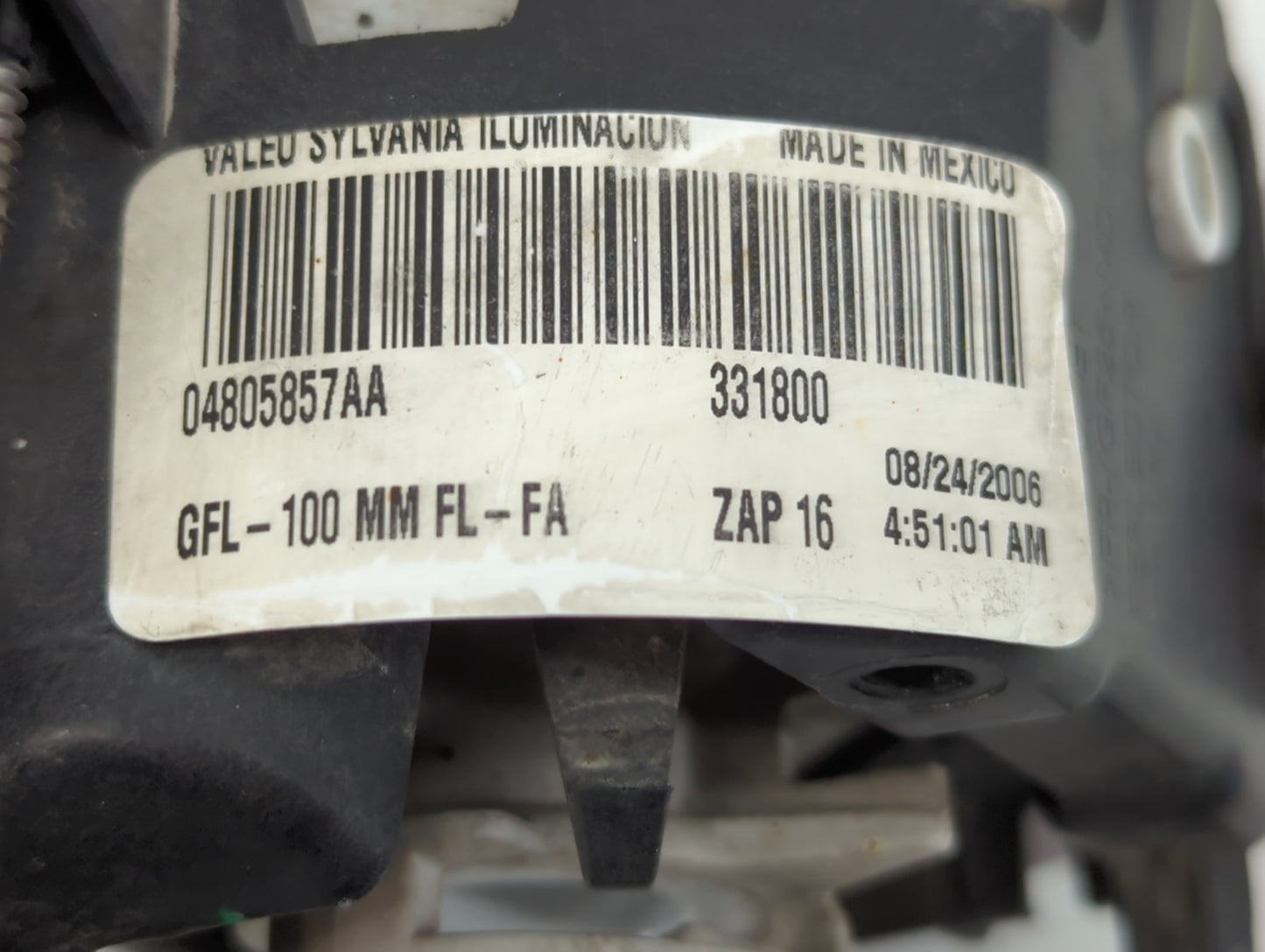 2007-2009 Jeep Compass Passenger Right Oem Front Light Lamp - Oemusedautoparts1.com