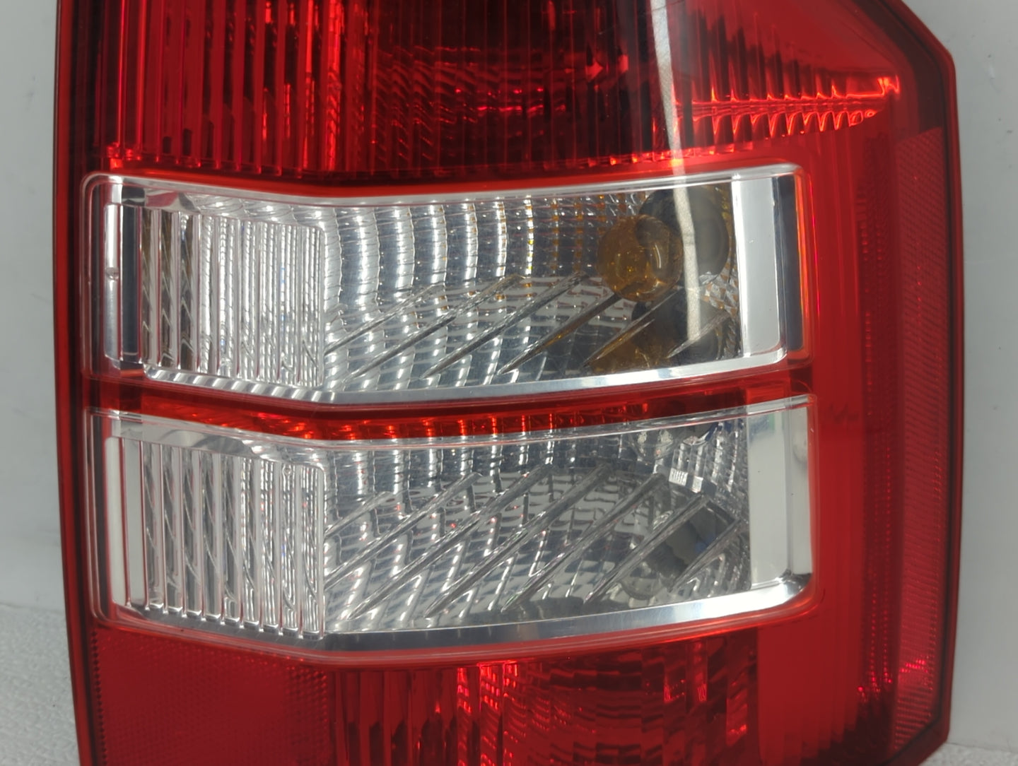 2007-2010 Jeep Compass Tail Light Assembly Driver Left OEM P/N: 3757A, 51128C Fits Fits 2007 2008 2009 2010 OEM Used Auto Pa