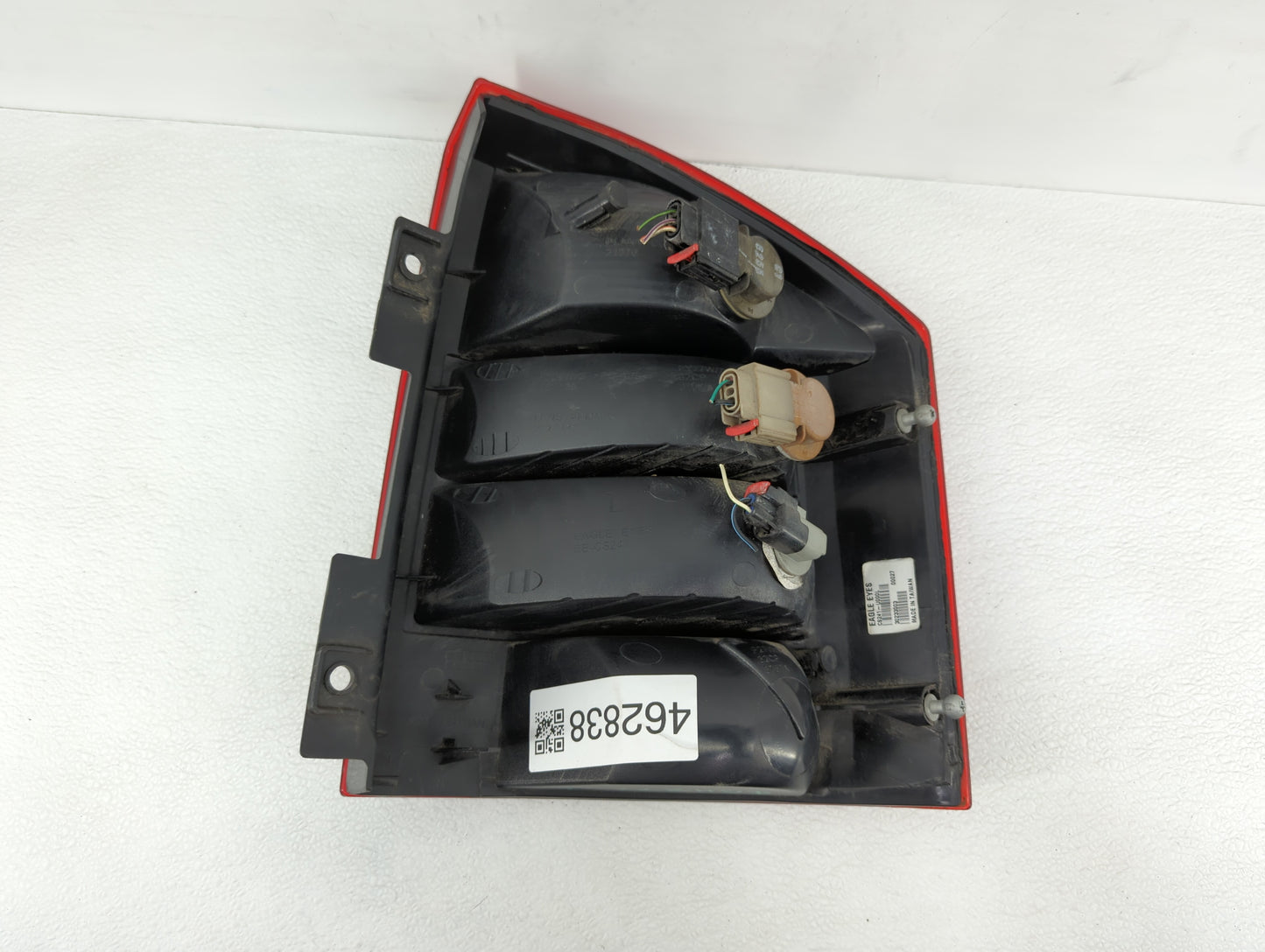 2007-2010 Jeep Compass Tail Light Assembly Driver Left OEM P/N:30233003 222 138, 222 139 Fits Fits 2007 2008 2009 2010 OEM U