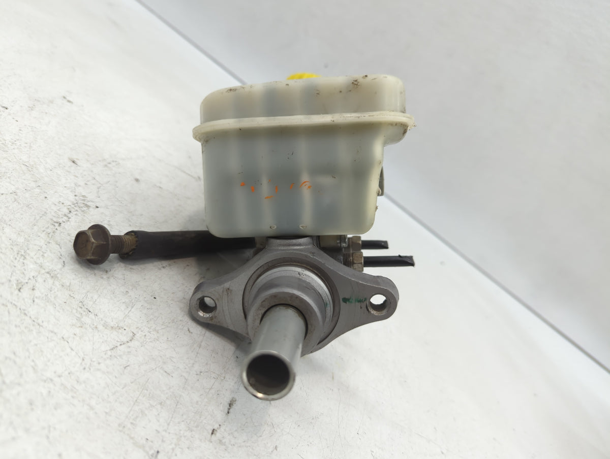 Jeep Compass Brake Master Cylinder 611095 - Oemusedautoparts1.com