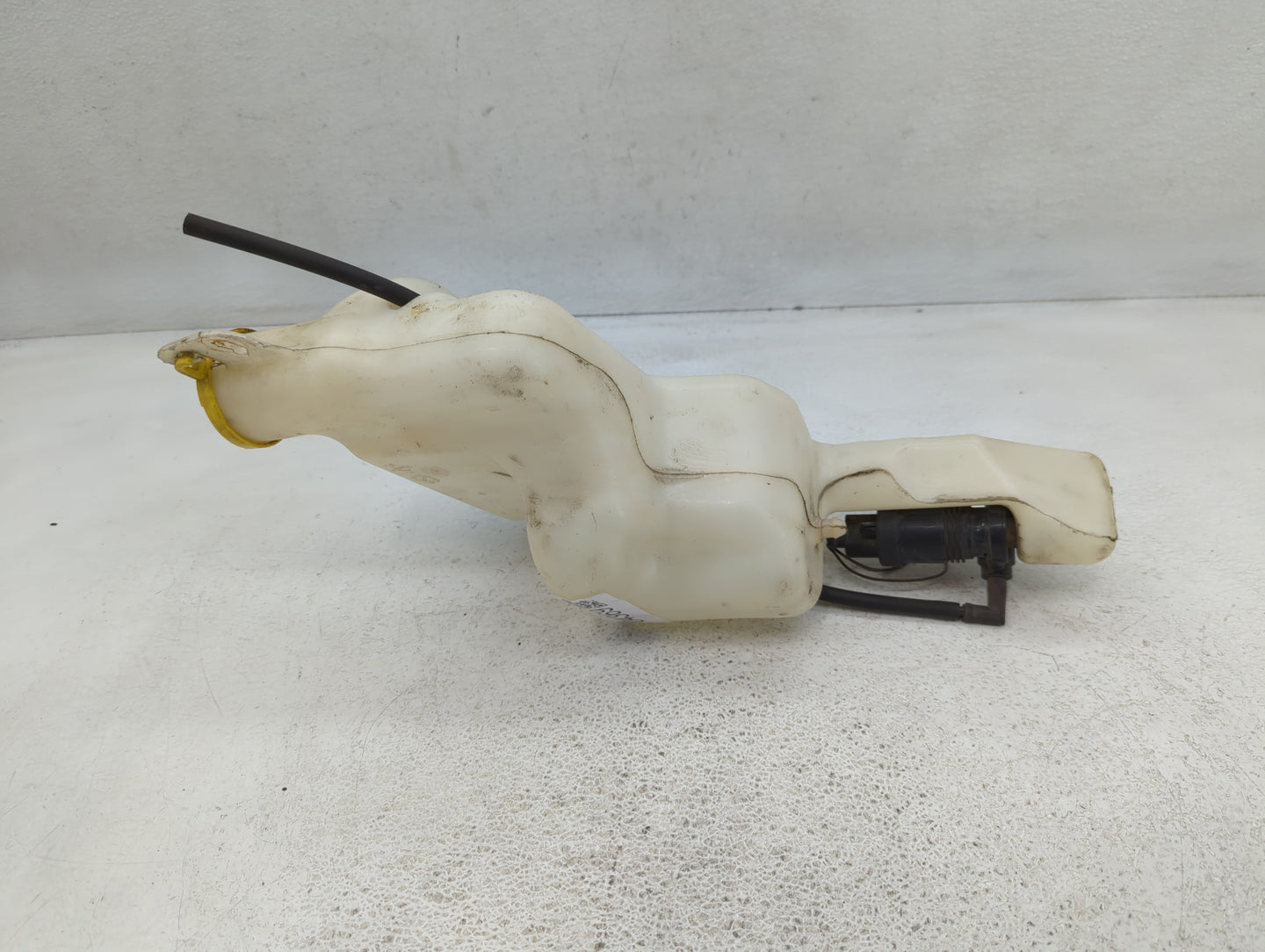 Jeep Compass Windshield Washer Fluid Reservoir Bottle Oem - Oemusedautoparts1.com