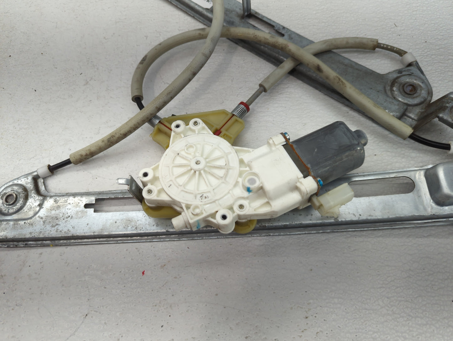 2007 Jeep Compass Window Regulator Passenger Front - Oemusedautoparts1.com