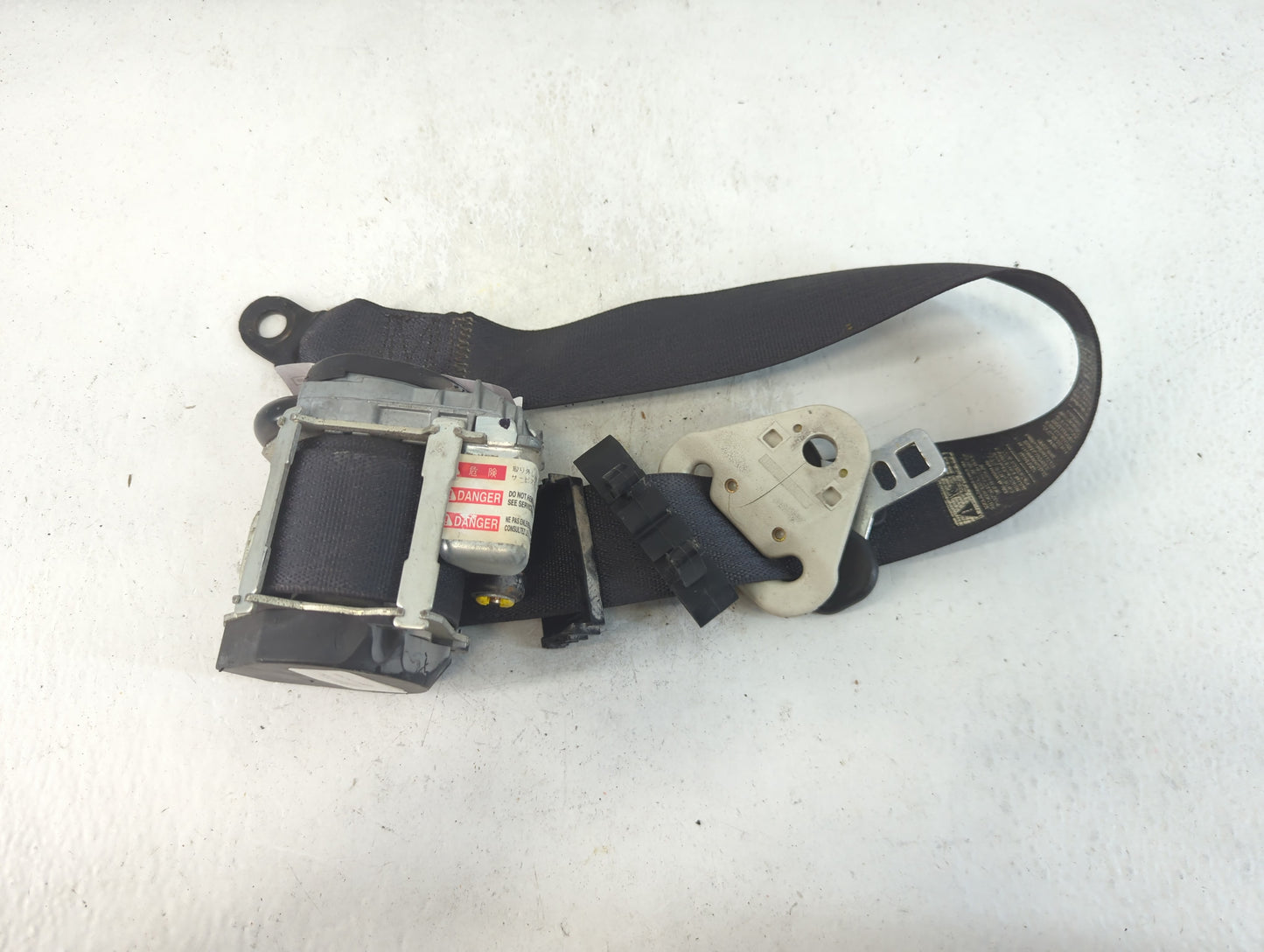 2007 Jeep Compass Passenger Front Seatbelt Buckle - Oemusedautoparts1.com