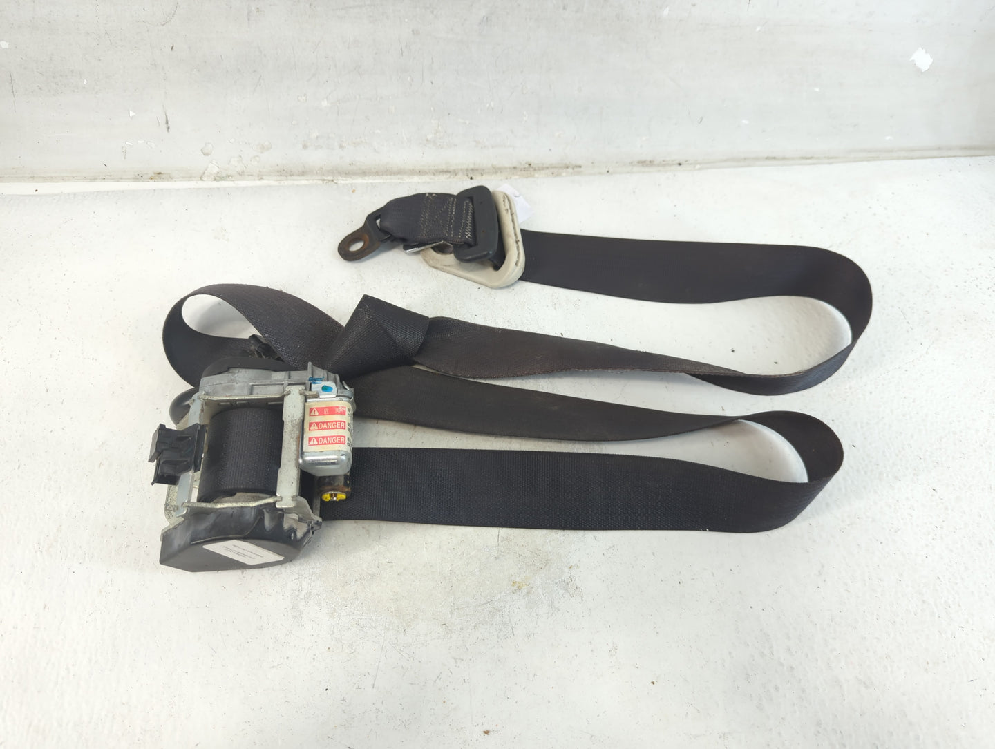 2007 Jeep Compass Driver Seatbelt Buckle - Oemusedautoparts1.com