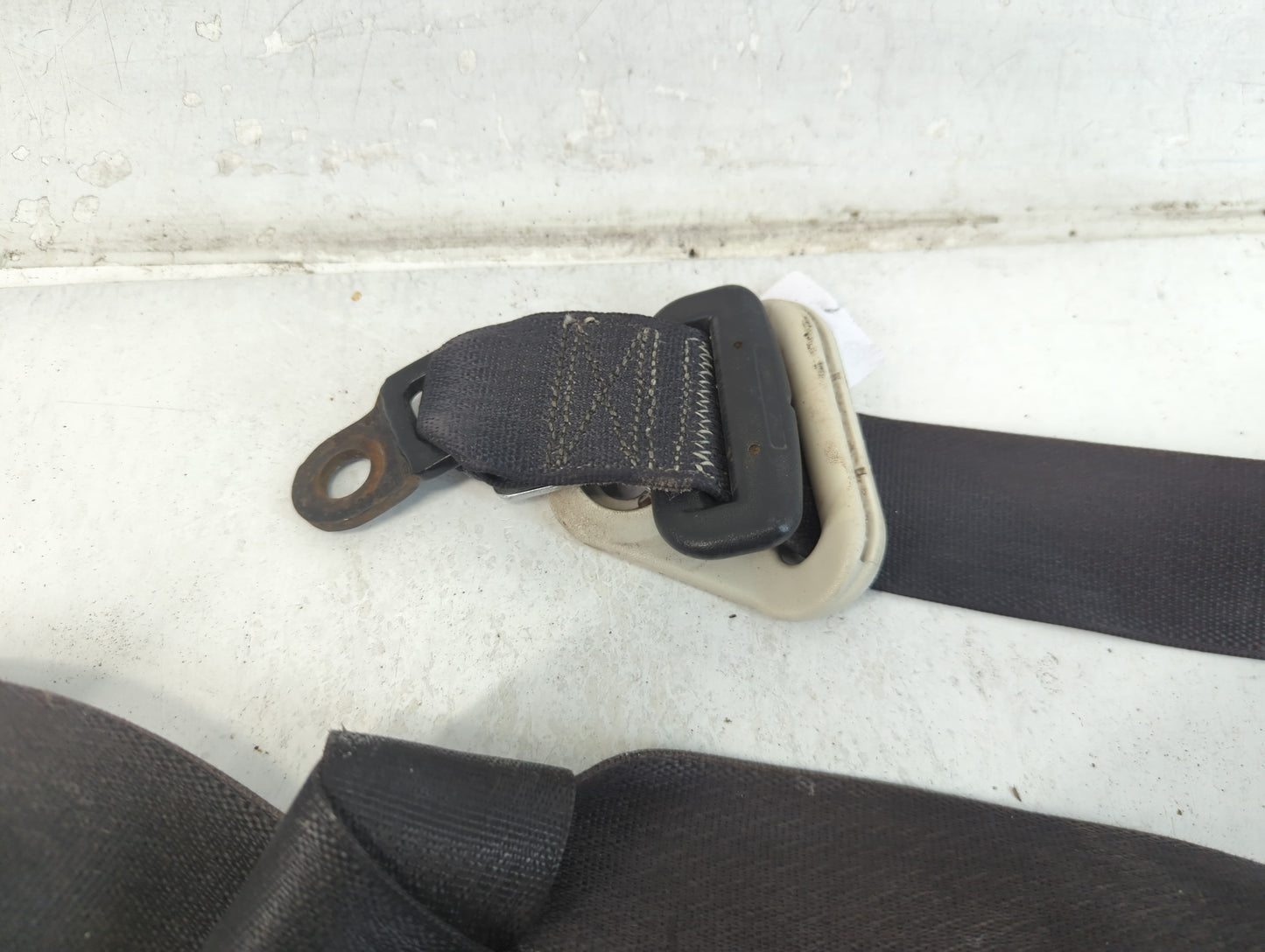 2007 Jeep Compass Driver Seatbelt Buckle - Oemusedautoparts1.com