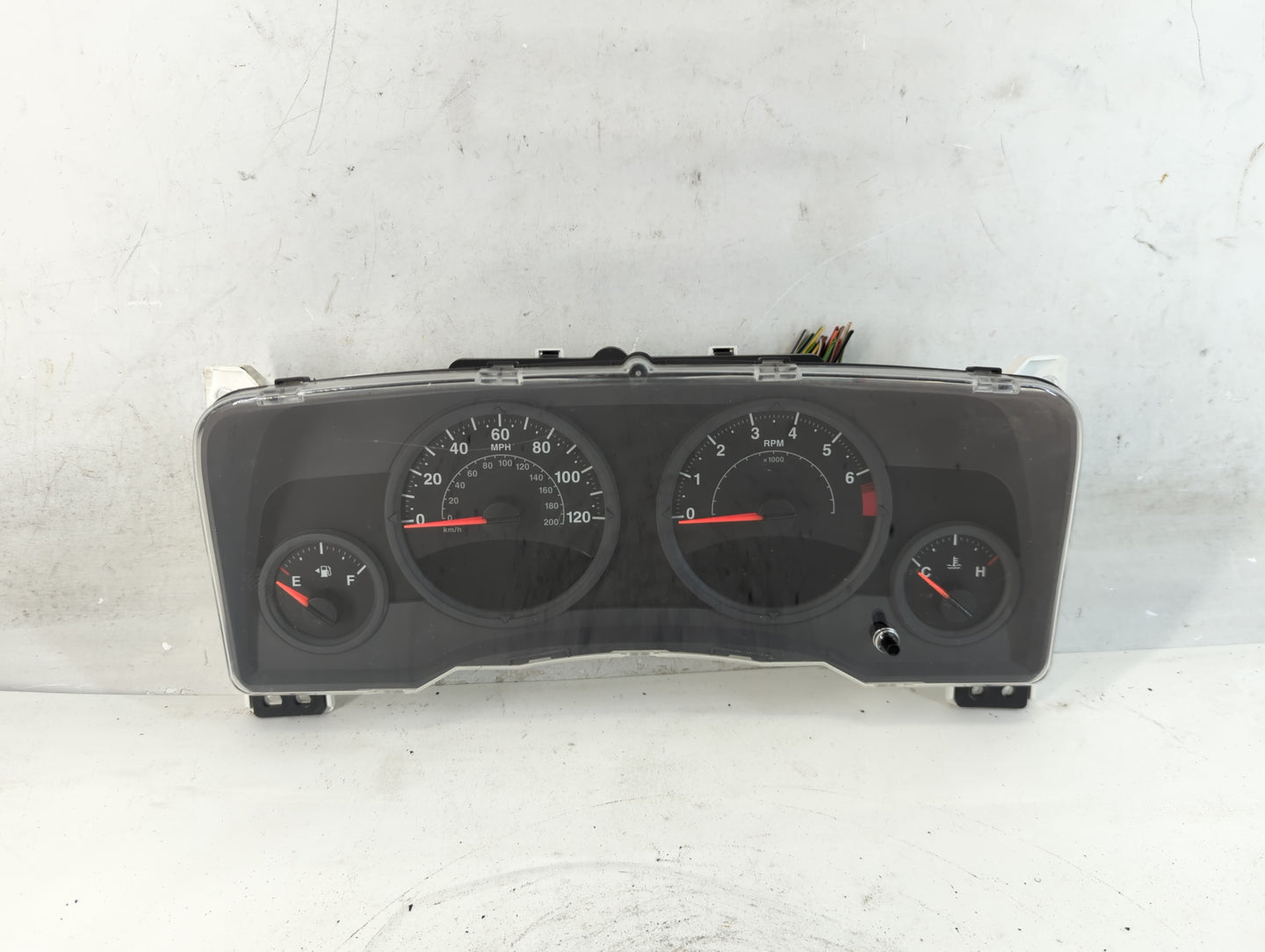 2007 Jeep Compass Instrument Cluster Speedometer Gauges P/N:05107008AD CR-0035-004-M0-C0 Fits OEM Used Auto Parts - Oemuseda