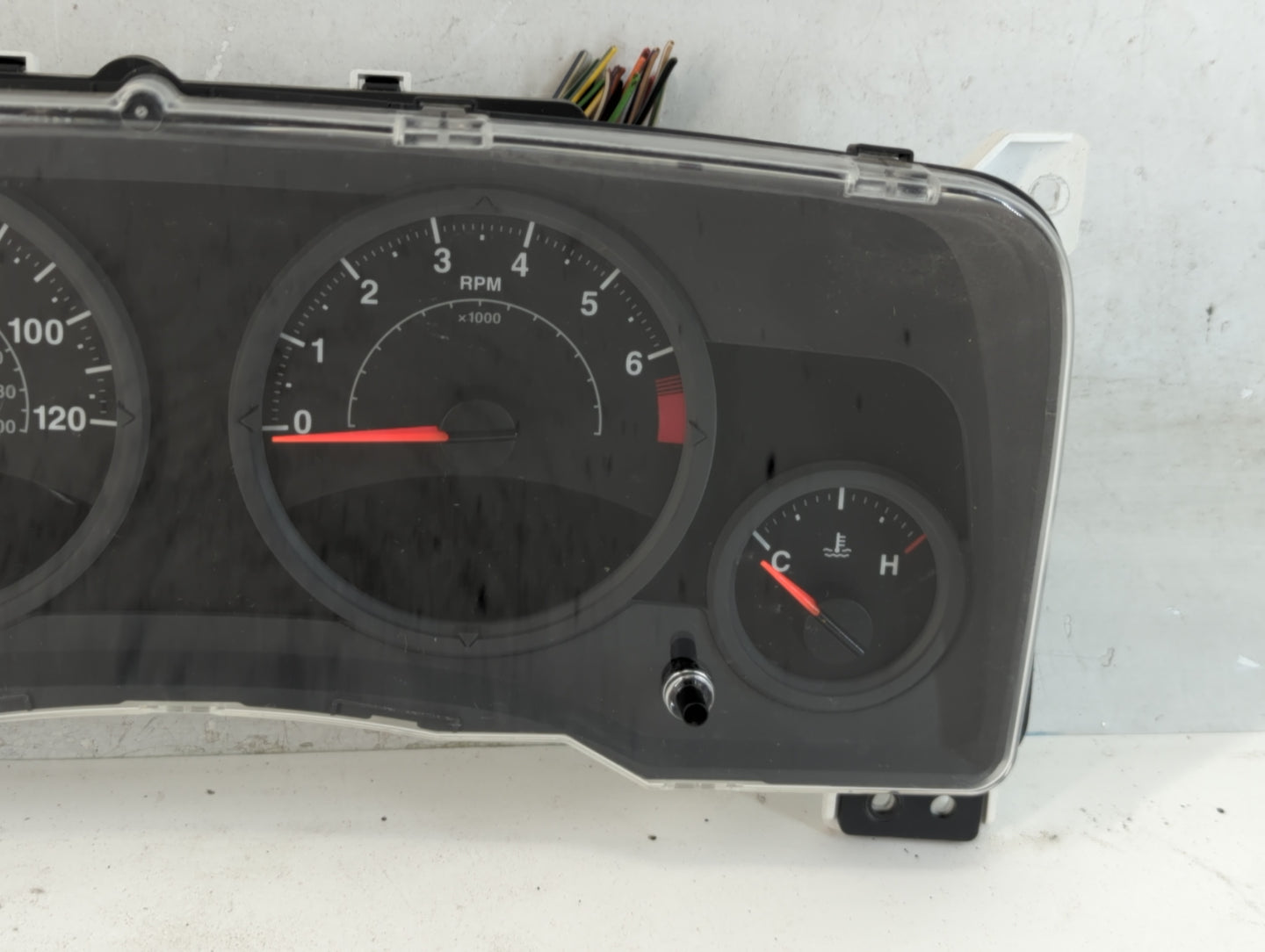 2007 Jeep Compass Instrument Cluster Speedometer Gauges P/N:05107008AD CR-0035-004-M0-C0 Fits OEM Used Auto Parts - Oemuseda