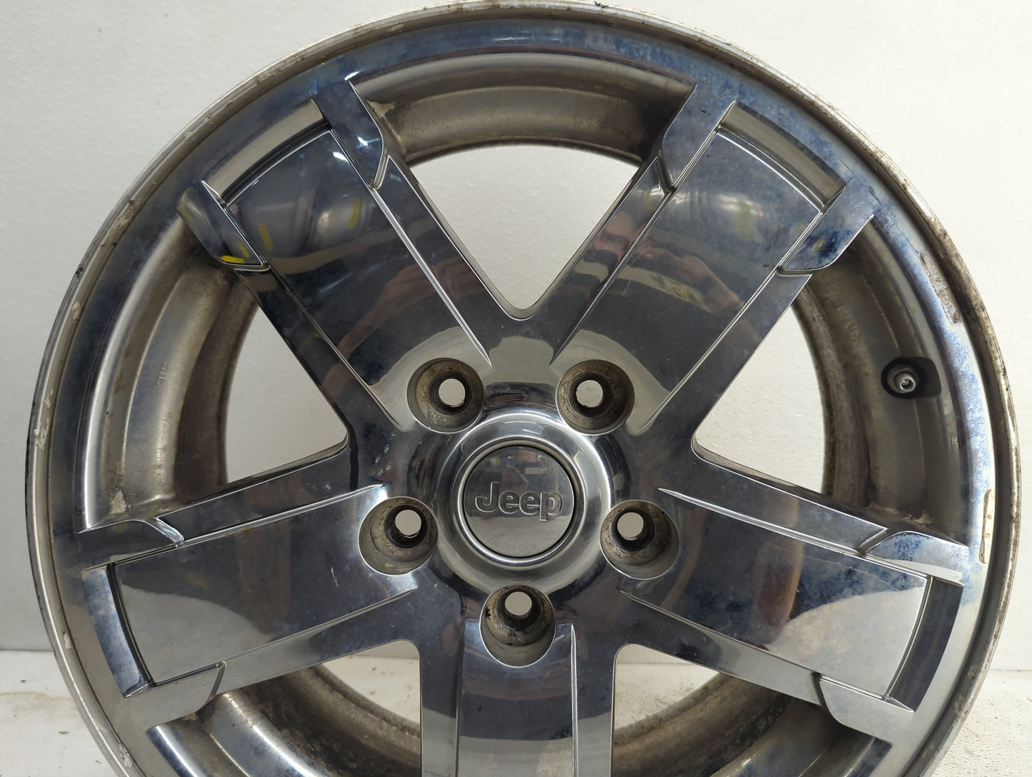 2005-2007 Jeep Grand Cherokee Oem Wheel Rim 1081835 - Oemusedautoparts1.com