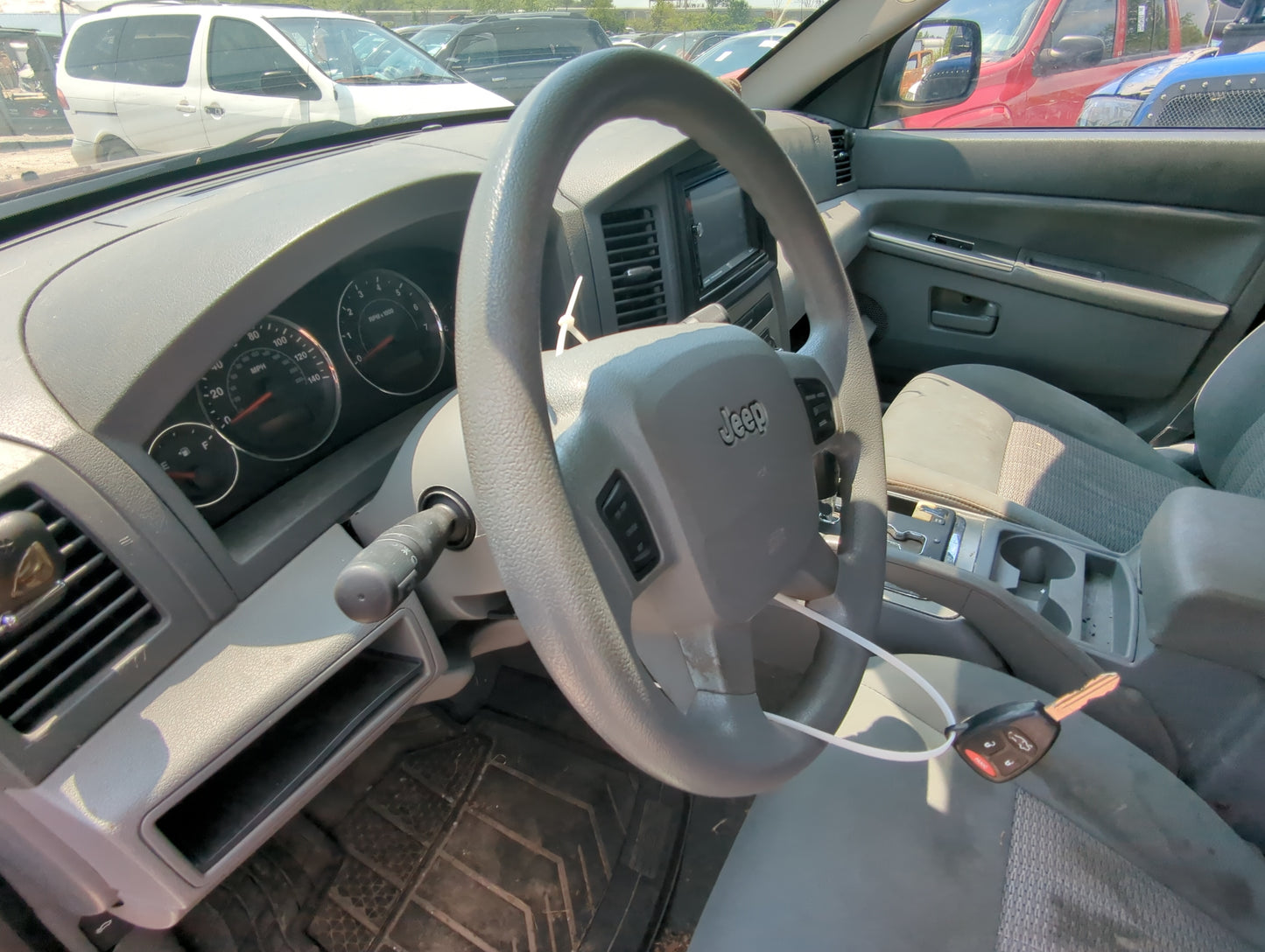 2005-2007 Jeep Grand Cherokee Air Bag Driver Left Steering Wheel Mounted - Oemusedautoparts1.com
