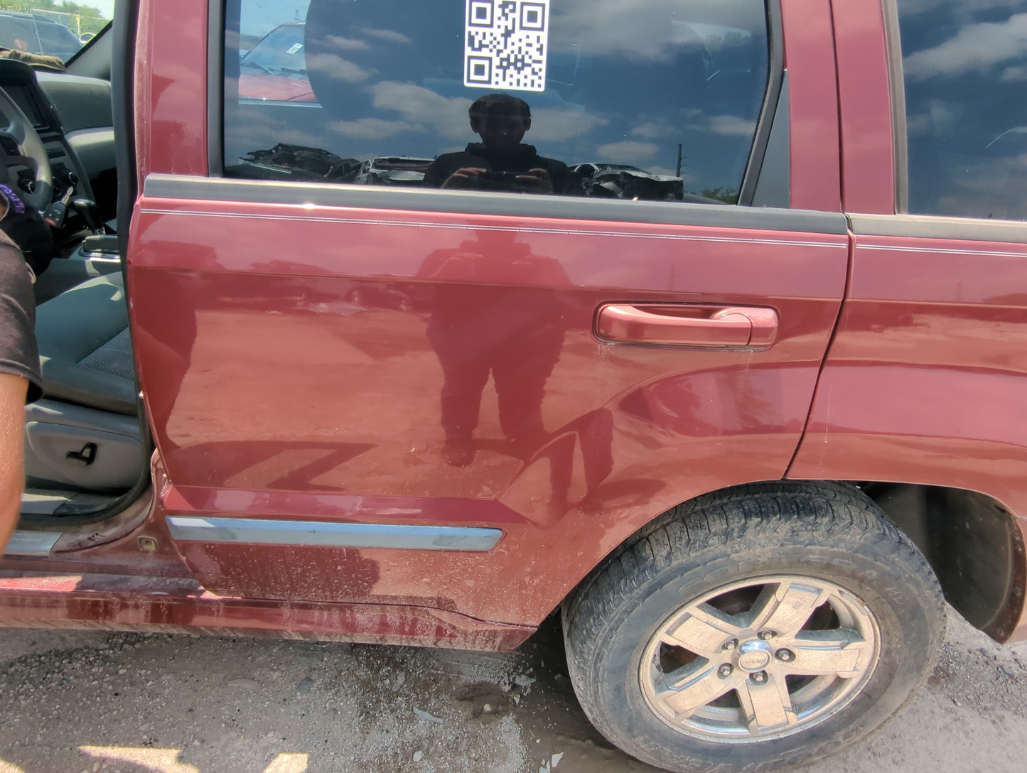 2005-2010 Jeep Grand Cherokee Driver Rear Door Window Oem - Oemusedautoparts1.com