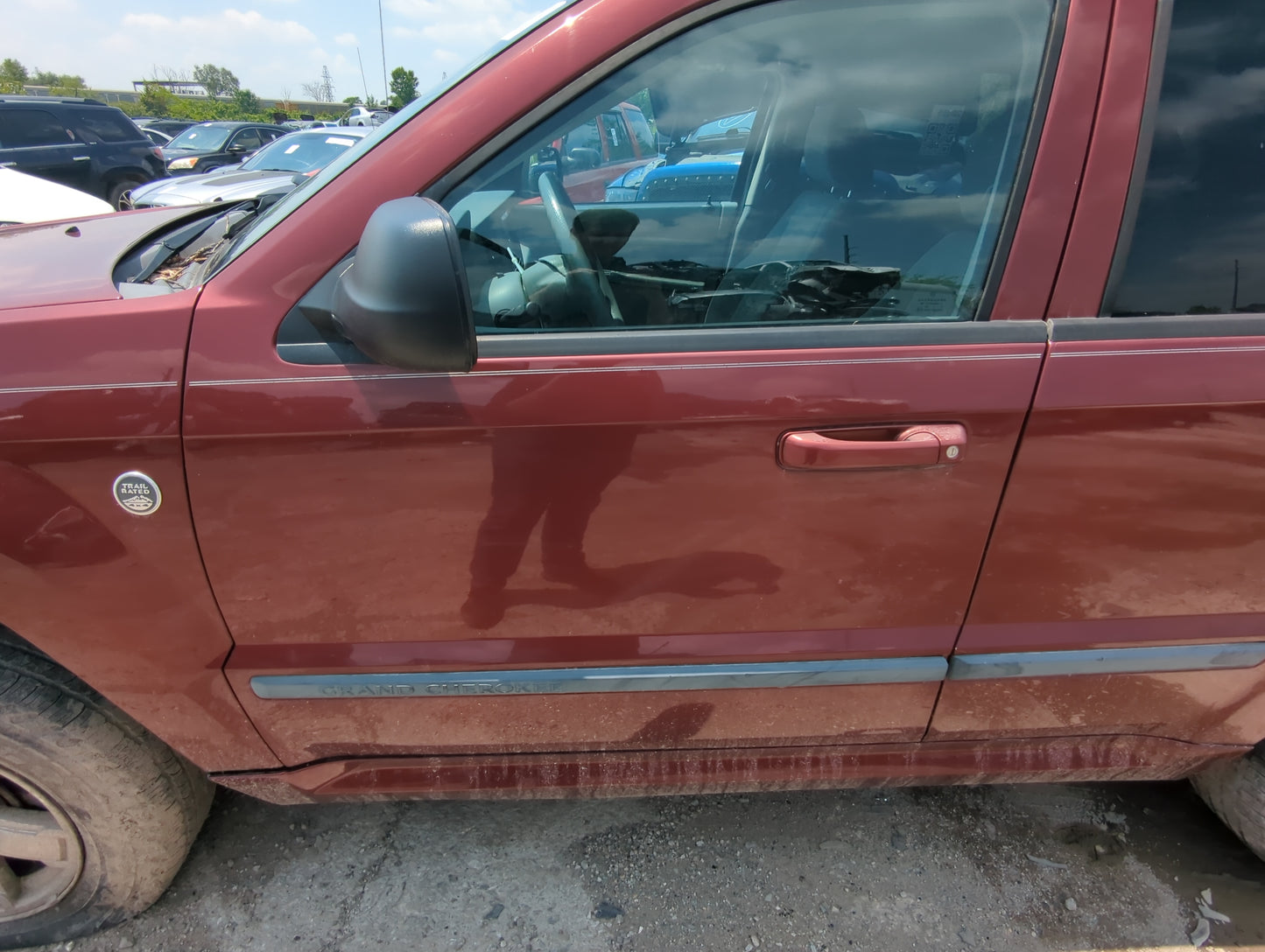 2006-2007 Jeep Grand Cherokee Driver Front Door Oem - Oemusedautoparts1.com