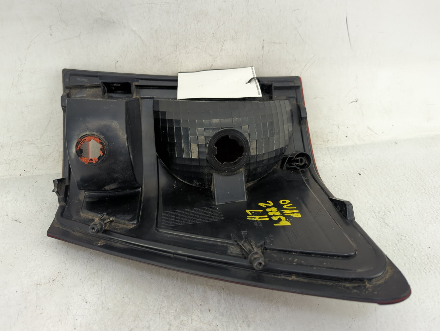2007-2010 Jeep Grand Cherokee Tail Light Assembly Driver Left OEM Fits Fits 2007 2008 2009 2010 OEM Used Auto Parts - Oemuse
