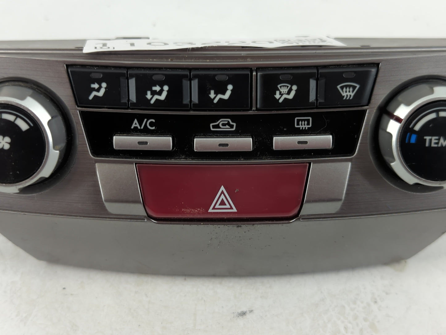 2005-2007 Jeep Grand Cherokee Climate Control Module Temperature AC/Heater Replacement P/N:72311AJ08A Fits Fits 2005 2006 20