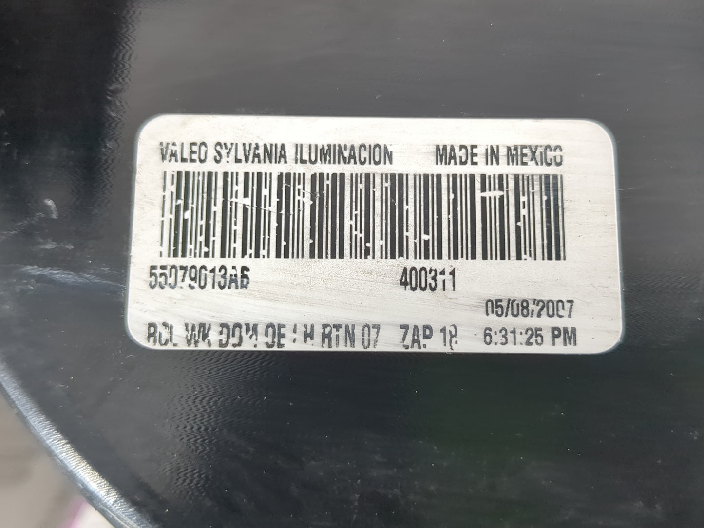 2007-2010 Jeep Grand Cherokee Tail Light Assembly Driver Left OEM P/N:55079013AB Fits Fits 2007 2008 2009 2010 OEM Used Auto