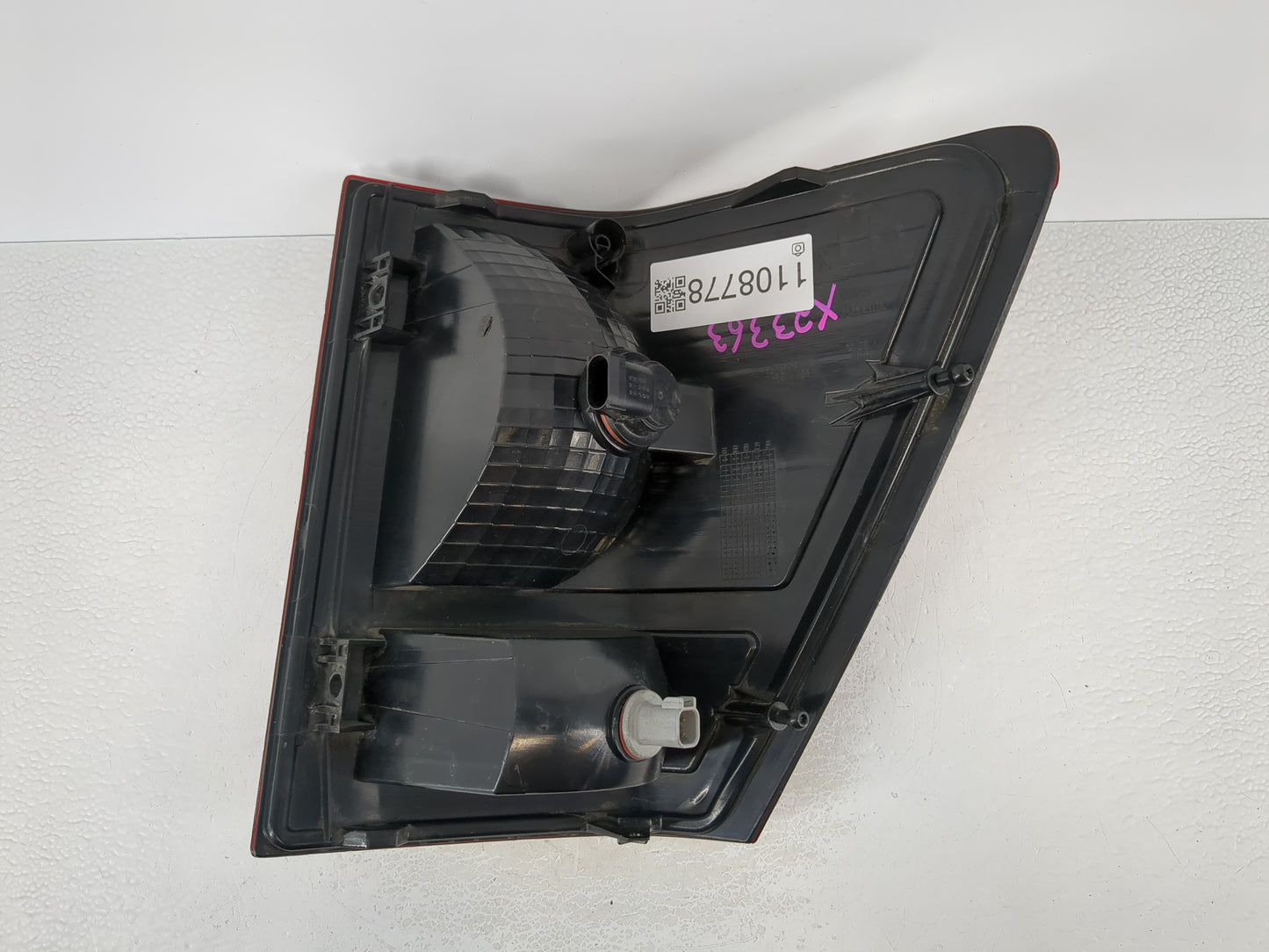 2007-2010 Jeep Grand Cherokee Tail Light Assembly Driver Left OEM P/N:55079013AB Fits Fits 2007 2008 2009 2010 OEM Used Auto