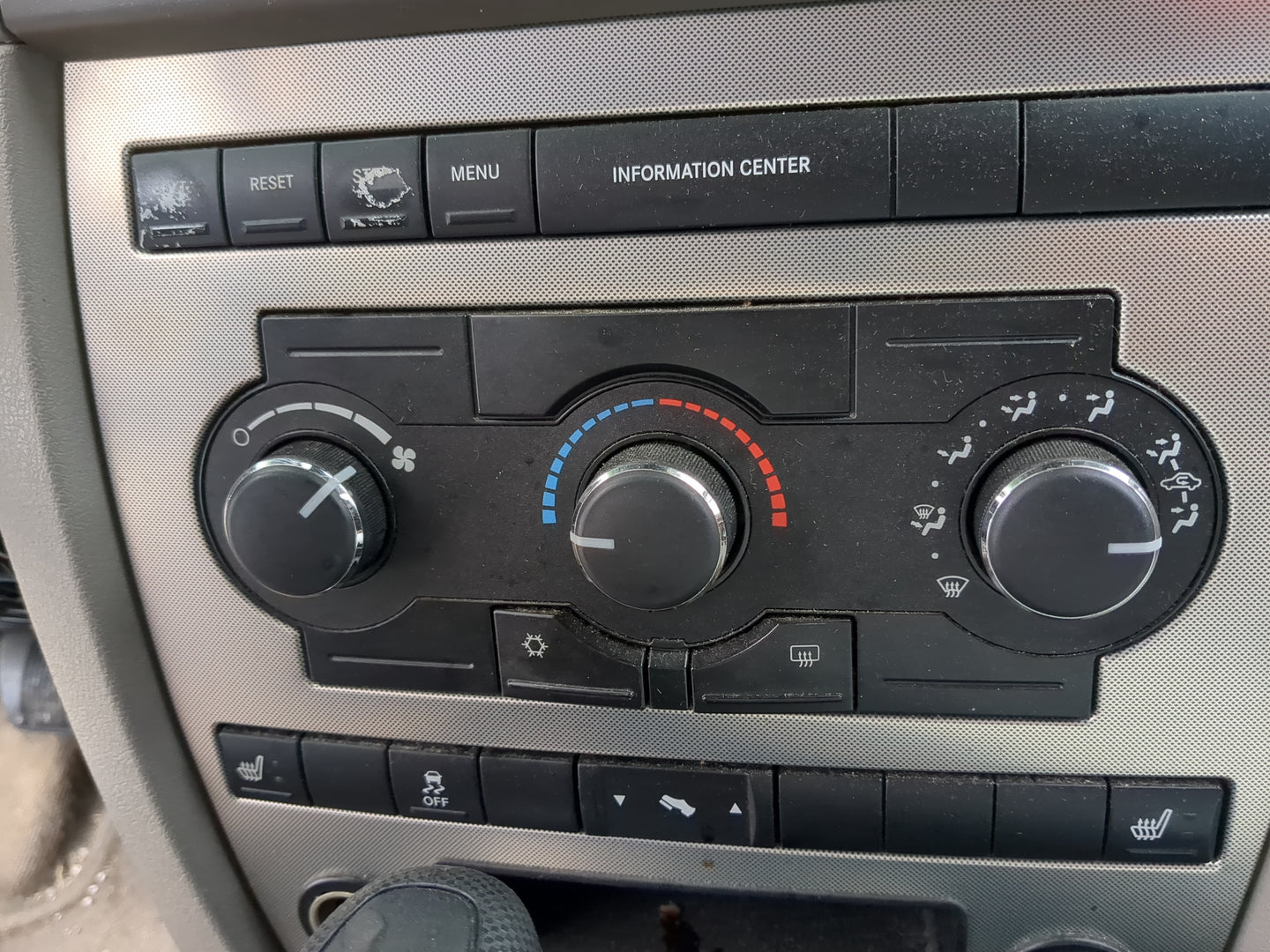 2005-2007 Jeep Grand Cherokee Climate Control Module Temperature AC/Heater Replacement Fits Fits 2005 2006 2007 OEM Used Aut