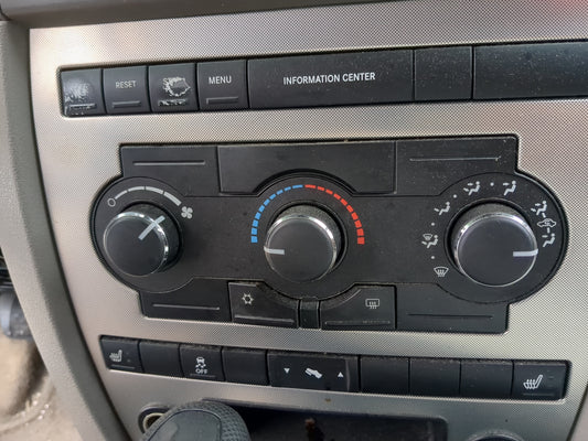 2005-2007 Jeep Grand Cherokee Climate Control Module Temperature AC/Heater Replacement Fits Fits 2005 2006 2007 OEM Used Aut